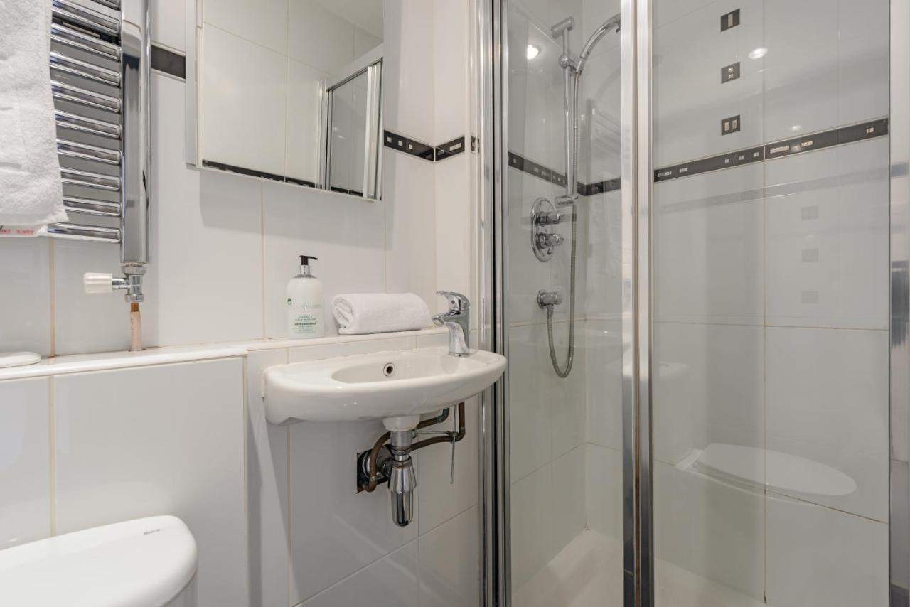 The Rose Street Apartment Edinburgh Exterior photo